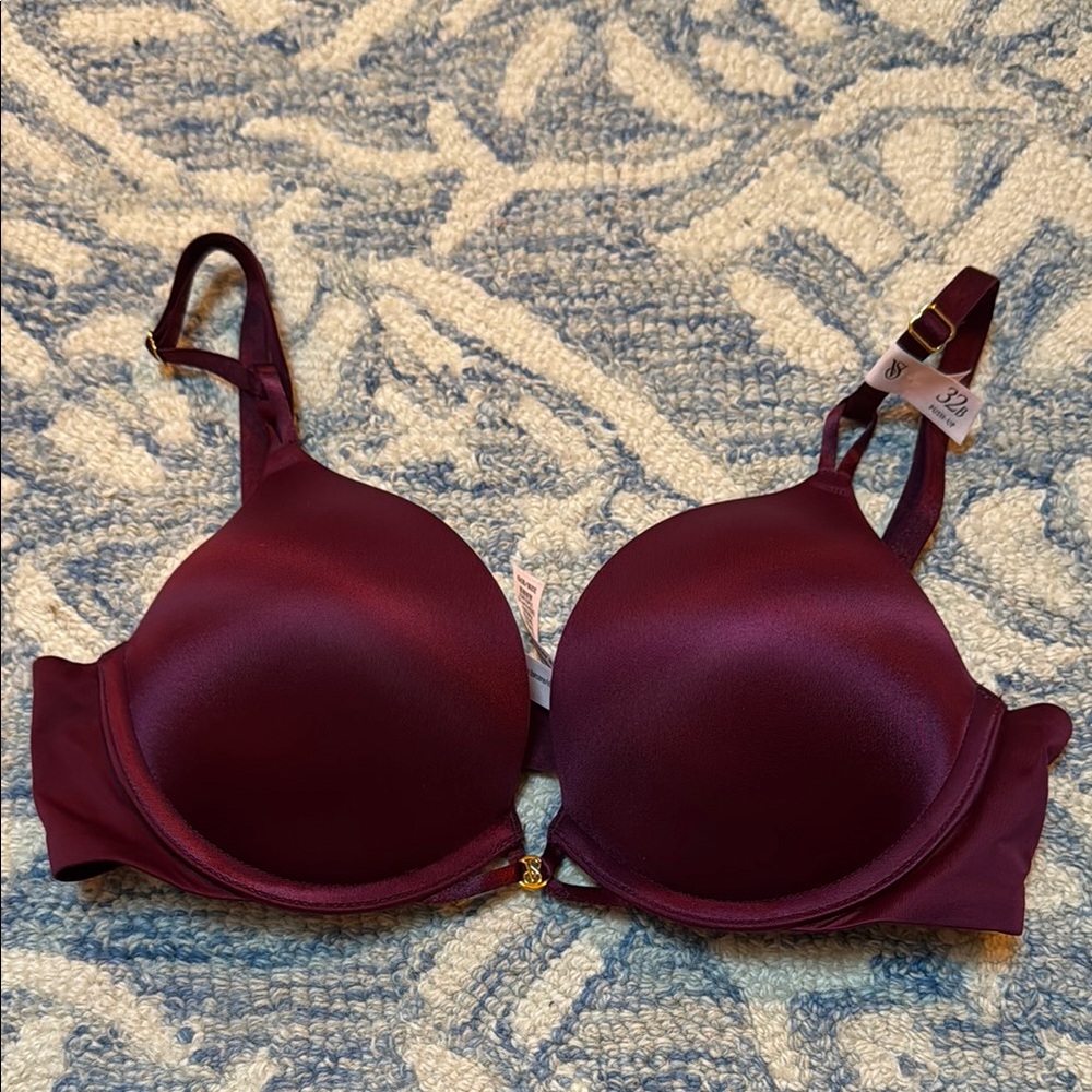 Victoria’s Secret Bombshell Plunge Bra